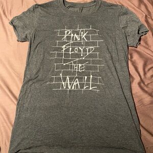 Vintage Pink Floyd The Wall t-shirt.
